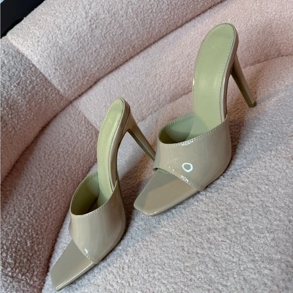 Elegant Tan Women's Heels - Picture 4 of 6